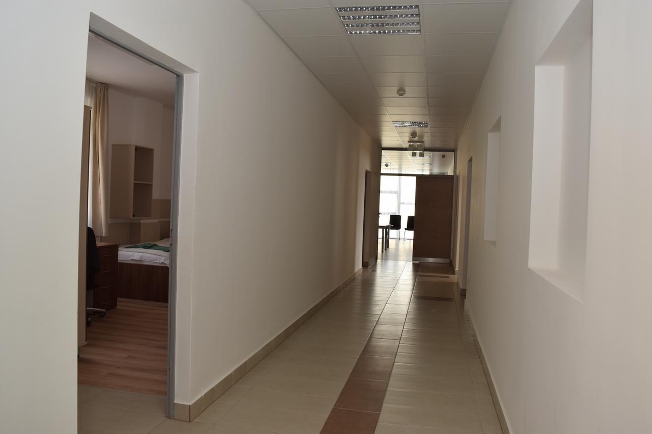 Marothi Kollegium Debrecen Exterior photo