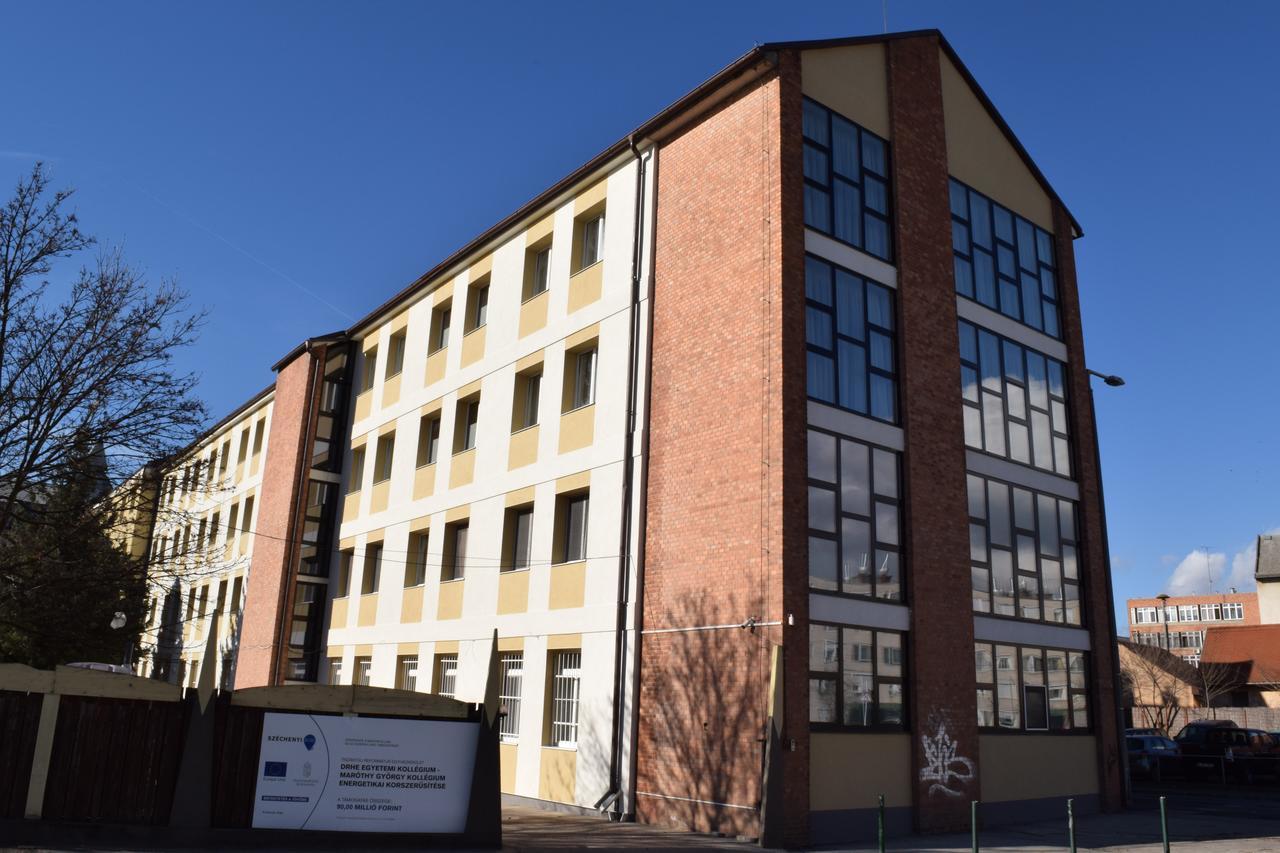 Marothi Kollegium Debrecen Exterior photo